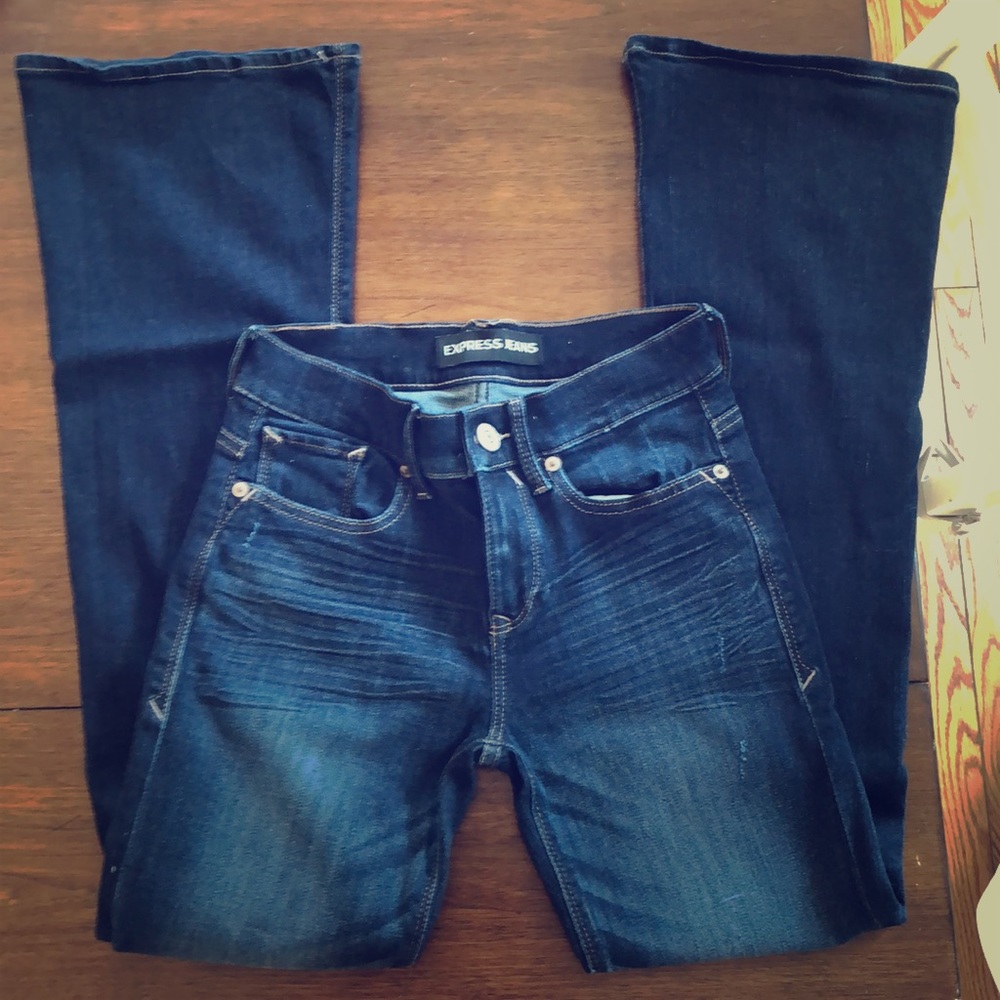 Express Mia Mid Rise Slim Flare Denim Jeans